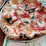 ア フェネステッラ - 