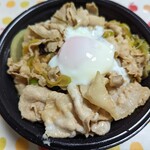 伝説のすた丼屋 - 温玉