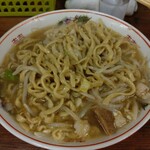 ラーメン二郎 - 間違いない旨さ、保証します！