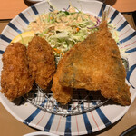 やよい軒 - かきフライミックス定食　990円