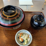 あじとみ - うな丼＋焼鳥ずり焼＋きも焼＋ミンチ＋かわ焼
2000円＋160円＋160円＋160円＋160円＝2640円