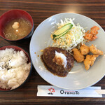 多嘉覇嗣 - 料理写真:【Aランチ】和風おろしハンバーグ&からあげ　750円