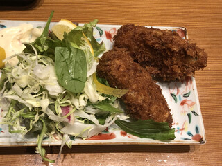 大形屋 - カキフライ単品(ひとつ食べてしまった)