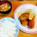 自由軒 - 五郎セット  味噌汁(小)