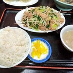 ガッツリ飯店 天極家 - 