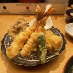 Tempura Meshi Kaneko Han Nosuke - 大海老の天ぷらめし 1750円 ２回に分けて提供されます。