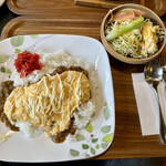 レスト喫茶　エスカルゴ - とろたまごチーズカレーランチ¥1210