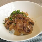 ピヴォーテ - 牛丼