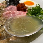 中華蕎麦 無冠 - スープ