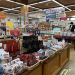 道の駅 湯の川 - 物産コーナーの情景(o_o)