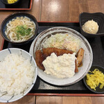かつ丼吉兵衛 - タルタル南蛮かつ定食、ミニうどん