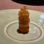 茶禅華 - 黄金ピータン〜黄身と紅茶のゼリーを合わせた白身