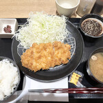 新宿さぼてん デリカ - 三元麦豚ロースかつ定食 940円税込