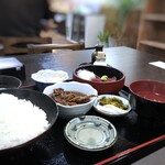 Maguro Ryourikibun - 折角ですので、数種類の鮪料理がセットの・・ ◆A定食(1,100円：税込）を選びました。