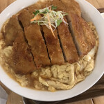 丼☆Buriya - 炸豬排的山、蛋的海…其下是米飯的森林。超大份的名號可不是隨便叫的（無法理解）