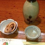 居酒屋京 - 料理写真:お通しとお酒