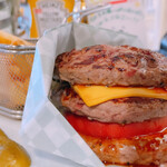 シェイクツリー バーガー＆バー - 