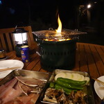 山安 - お庭ＢＢＱの準備が整いました♪