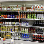 道の駅 大社ご縁広場 - ドリンクコーナー、目玉の親父が紛れ込んでます(°▽°)
