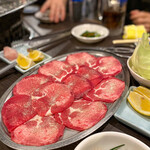 炭火焼肉屋台 たじま屋 - 