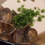 鬼瓦平蔵 - 豆腐とアサリの煮物