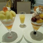 タカノフルーツパーラー - 洋梨のパフェ　洋梨ジュース　栗のパフェ