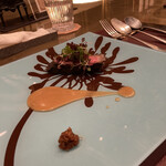 トゥ・ラ・ジョア イズム - 