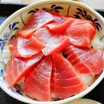 柿崎商店 海鮮工房 - 本まぐろ赤身丼