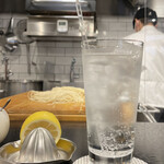 創作麺工房 鳴龍 - 「生レモンサワー」400円