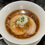 創作麺工房 鳴龍 - 「醤油拉麺」1000円