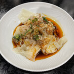 創作麺工房 鳴龍 - 「海老ワンタン（スパイシーソース）」450円