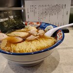 支那そば たんたん亭 - 料理写真:斜めから