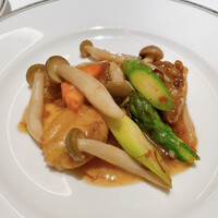 水綾閣 - ⑩鮮魚と季節野菜のXO 醤炒め