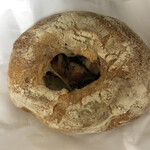 たま木亭 - パンシュー（240円）中に入っているのはベーコンとじゃがいもです