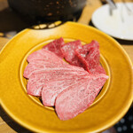 YAKINIKU & WINE TO-KA HANARE - 下からリブマキ、トウガラシ