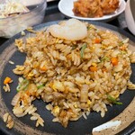 台湾焼小籠包 玉龍 - 黒炒飯