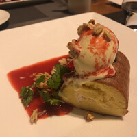 The Grill on 30th - バニラロールケーキ