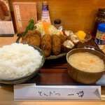 とんかつ一幸 - 今回は、２貫プラス＋して、
      横綱級の、牡蠣フライ定食で