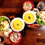 ヨディ - 料理写真:週替わりyuddyのベジスープご膳