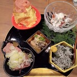 Appare Nippon Taishuumamezara Sakaba Imaya - まめ皿5皿のせ