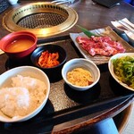 和牛焼肉 土古里 - ハラミ焼肉セット(¥1,880)