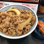 Yoshinoya - キムチ牛丼・大盛り（775円）