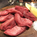 Yakiniku Resutoran Wagyuu - 