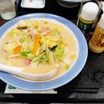 リンガーハット - 野菜たっぷりちゃんぽん ¥890