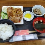 Gohan Dokoro Omenoe - 生姜焼き定食￥880