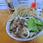 Yamanashi Koufu Udon Pin - 肉天　780円