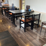 久保田 - 清潔感のある店内