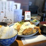 Kansuke - ◆チキン南蛮定食(800円：税込）・・ボリュームタップリ、20個限定の「生卵」をサービスで頂きました。 女性客も1/3程度いらっしゃいましたけれど、リーマンさんに人気なのも納得。