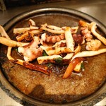 Toda Wataru No Okonomiyaki Sante Kan - いかたこ炒め
