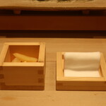 鮨 しみづ - おつまみがりとフィンガーガーゼ